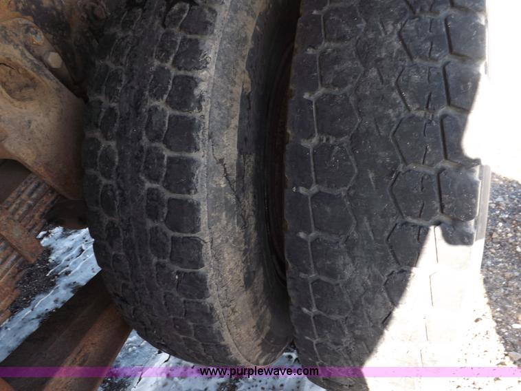 image for item K3031 1995 Ford LTS9000 fuel truck