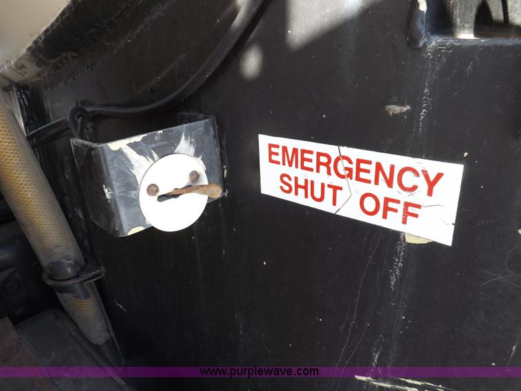 image for item K3031 1995 Ford LTS9000 fuel truck