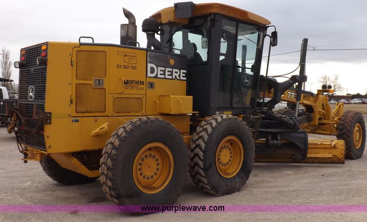 image for item K3115 2008 John Deere 772D articulated motor grader