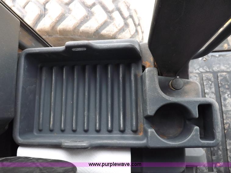 image for item K3115 2008 John Deere 772D articulated motor grader