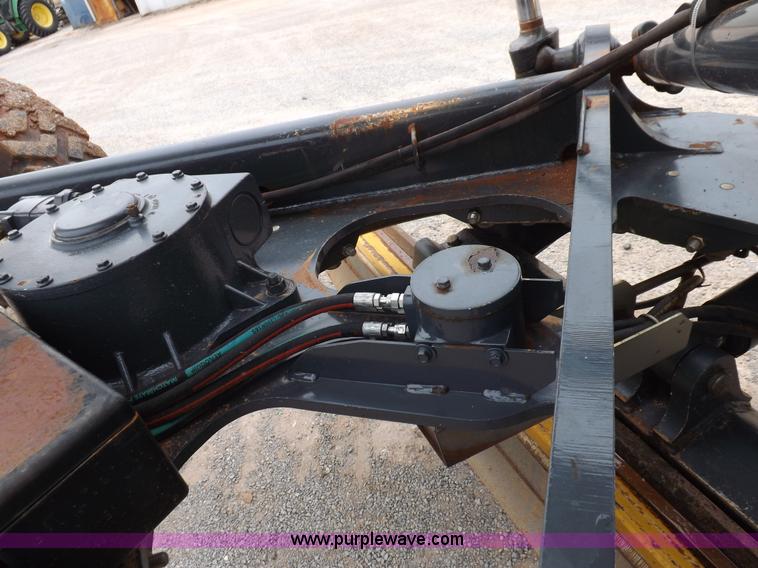 image for item K3115 2008 John Deere 772D articulated motor grader