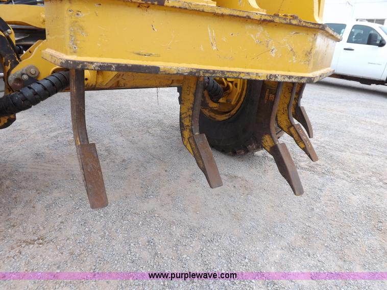 image for item K3115 2008 John Deere 772D articulated motor grader