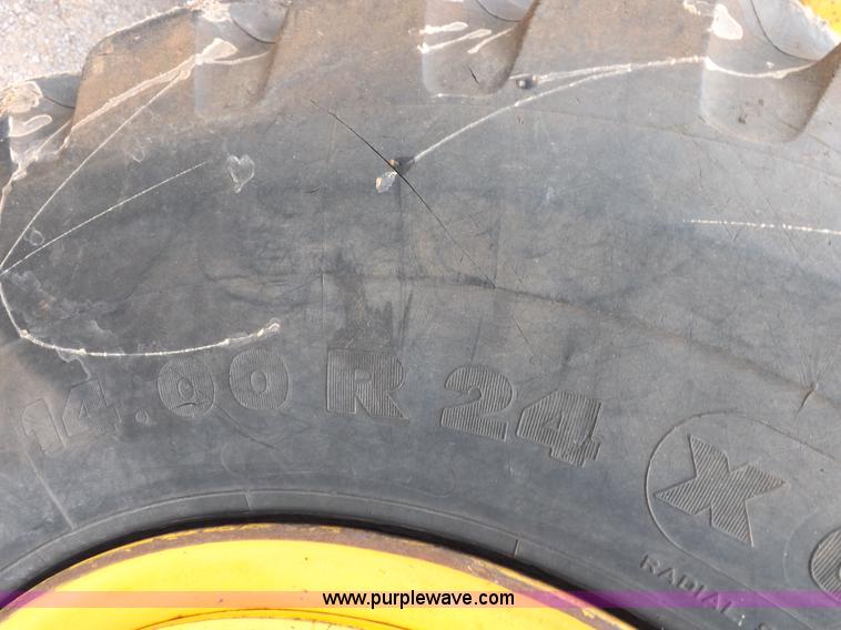 image for item K3115 2008 John Deere 772D articulated motor grader