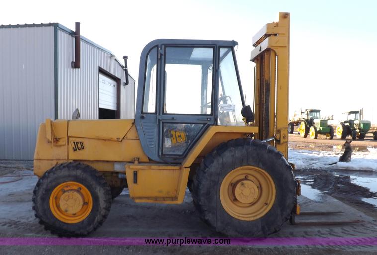 image for item K3126 JCB 926 rough terrain forklift