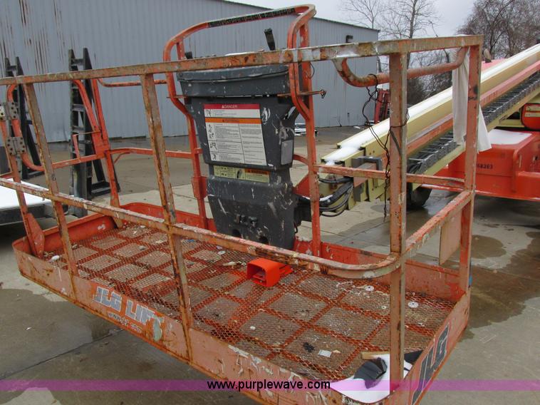 image for item Z9634 2000 JLG 600S boom lift