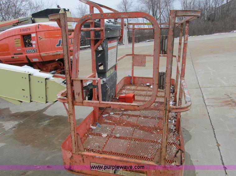 image for item Z9634 2000 JLG 600S boom lift