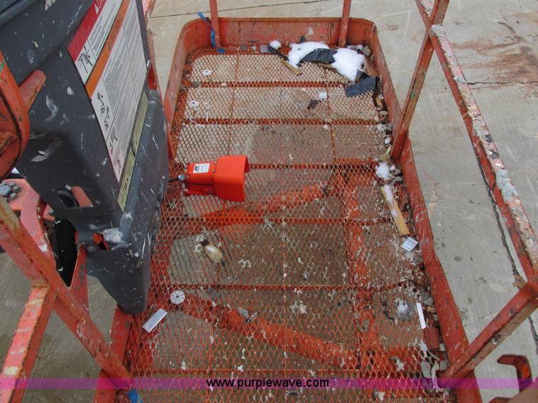 image for item Z9634 2000 JLG 600S boom lift