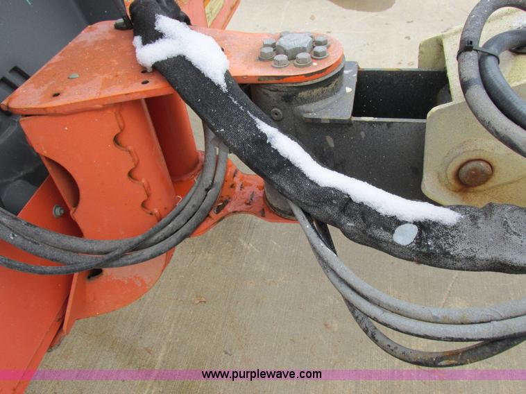 image for item Z9634 2000 JLG 600S boom lift