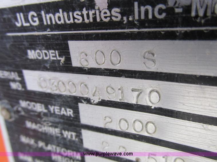 image for item Z9634 2000 JLG 600S boom lift