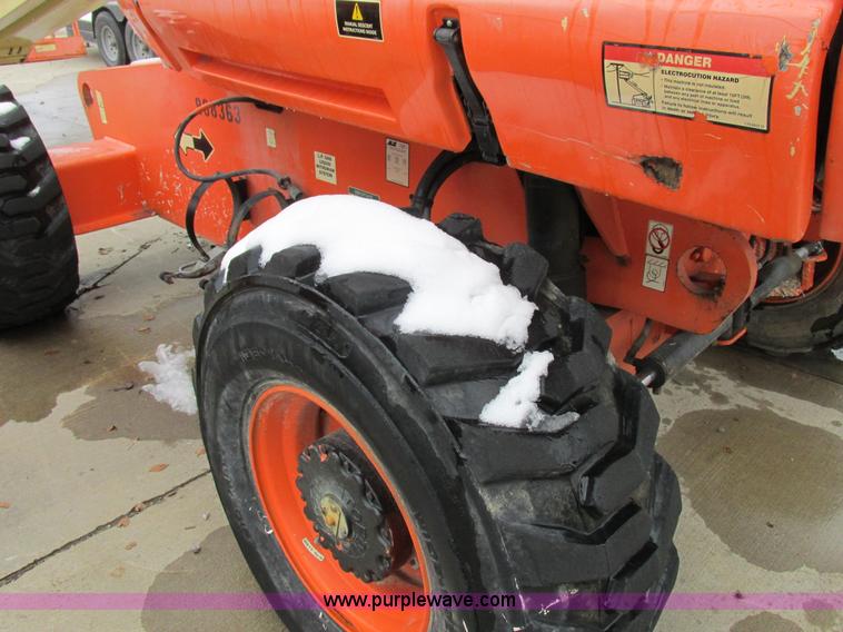 image for item Z9634 2000 JLG 600S boom lift