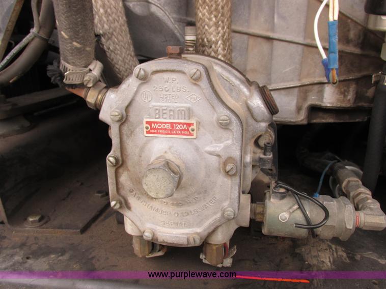 image for item Z9634 2000 JLG 600S boom lift