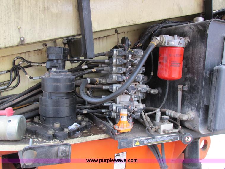 image for item Z9634 2000 JLG 600S boom lift