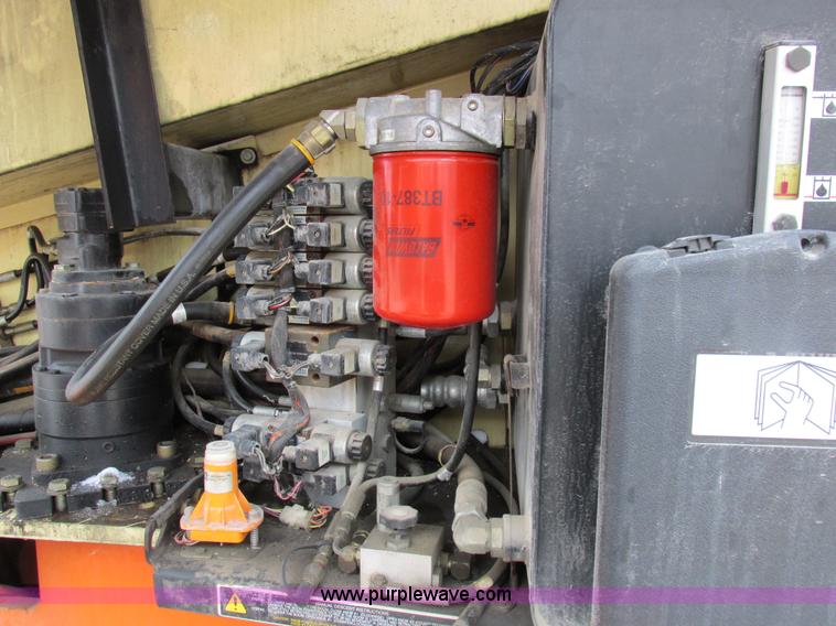 image for item Z9634 2000 JLG 600S boom lift