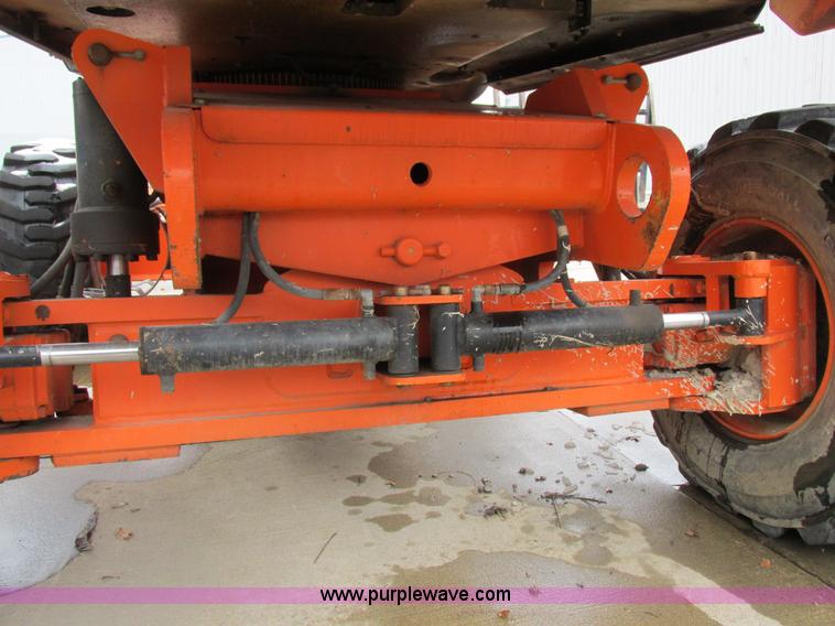 image for item Z9634 2000 JLG 600S boom lift