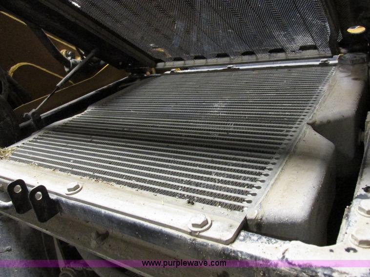 image for item Z9635 2004 Caterpillar 262B skid steer