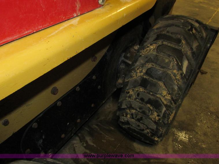 image for item Z9635 2004 Caterpillar 262B skid steer