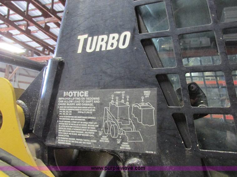 image for item Z9635 2004 Caterpillar 262B skid steer