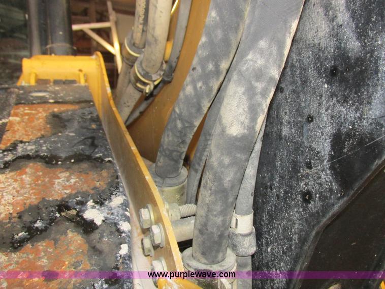 image for item Z9635 2004 Caterpillar 262B skid steer