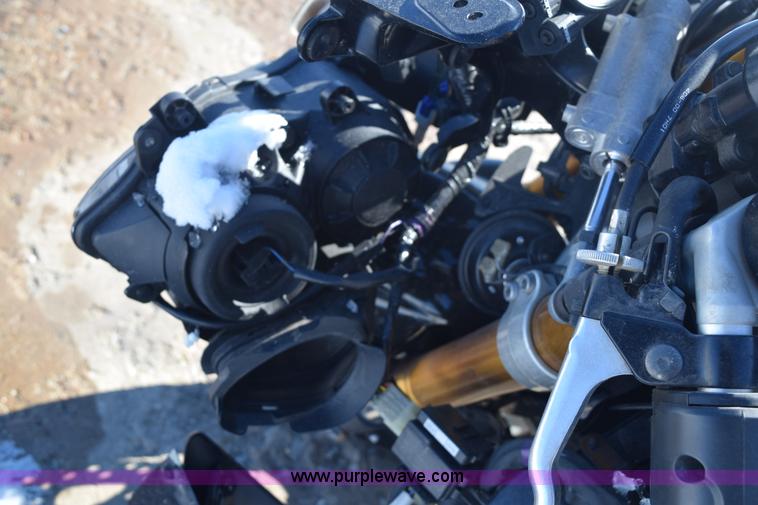 image for item BB9727 2008 Yamaha R1 motorcycle