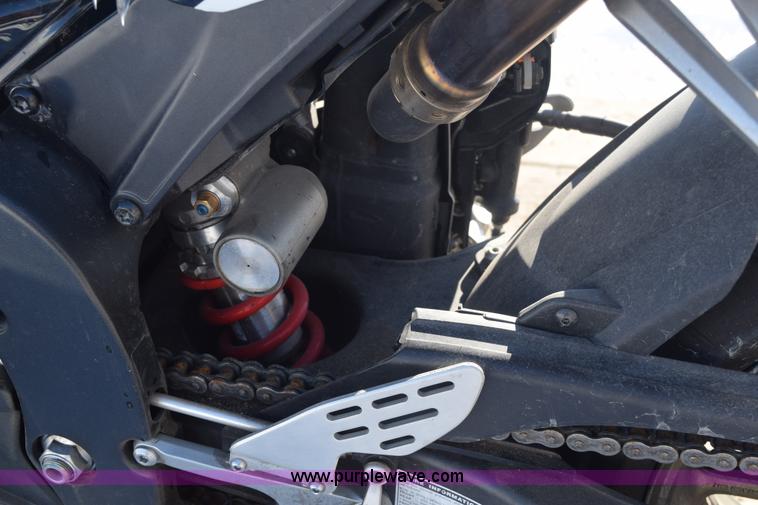 image for item BB9727 2008 Yamaha R1 motorcycle