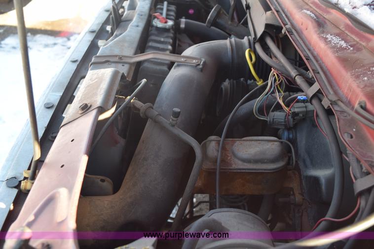 image for item E6051 1986 Ford Econoline van