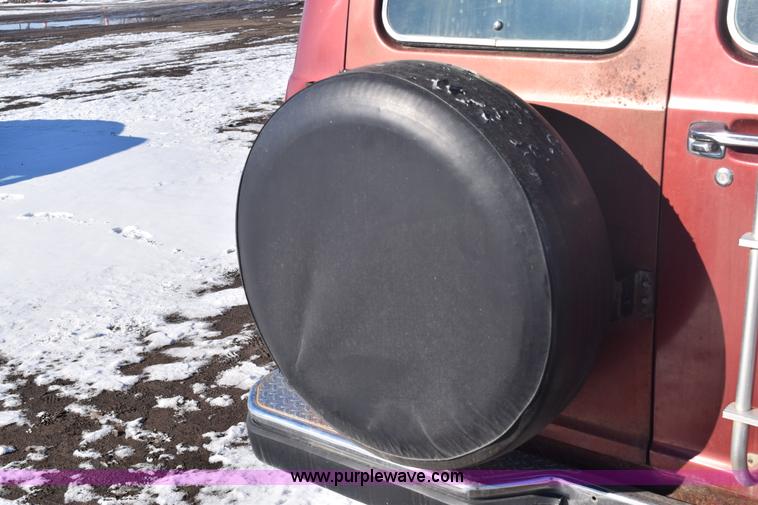 image for item E6051 1986 Ford Econoline van