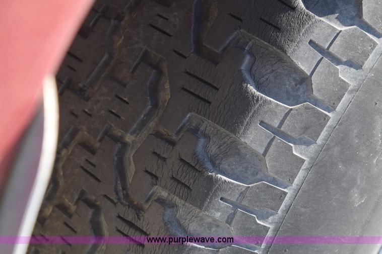 image for item E6051 1986 Ford Econoline van