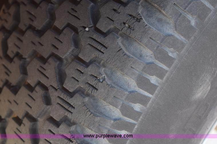 image for item E6051 1986 Ford Econoline van