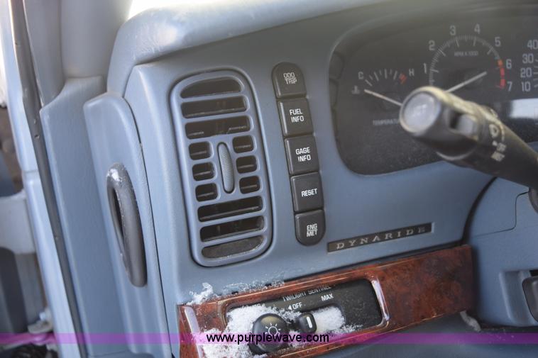 image for item E6052 1997 Buick Park Avenue