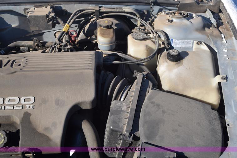 image for item E6052 1997 Buick Park Avenue