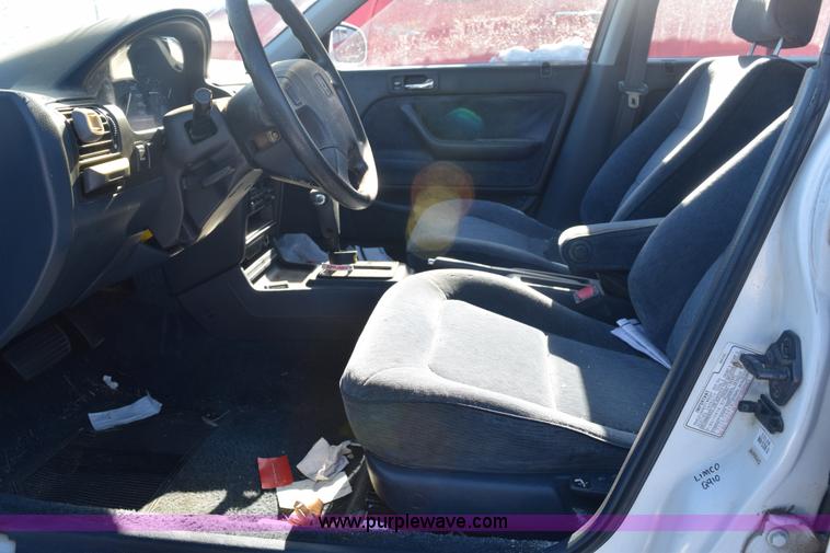 image for item E6054 1992 Honda Accord LX