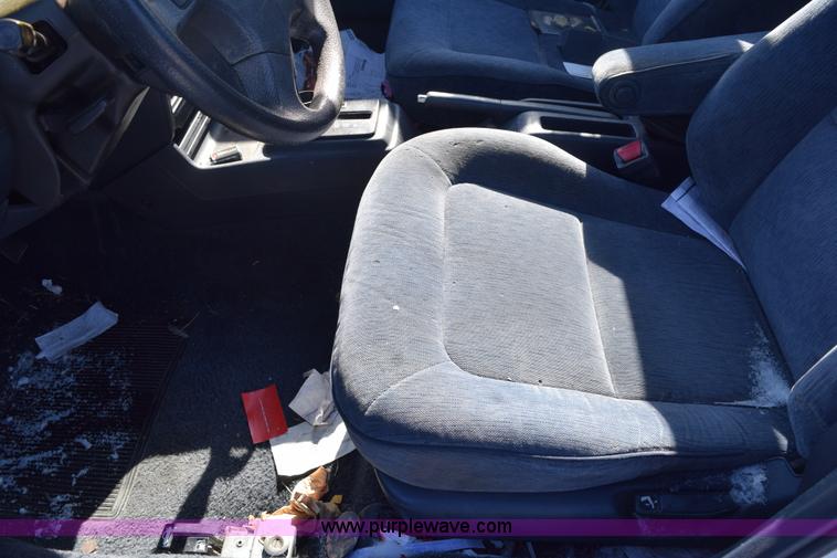 image for item E6054 1992 Honda Accord LX