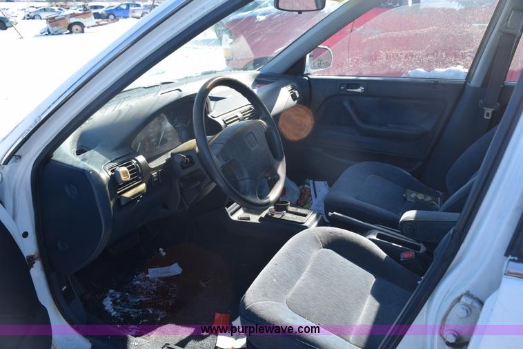 image for item E6054 1992 Honda Accord LX