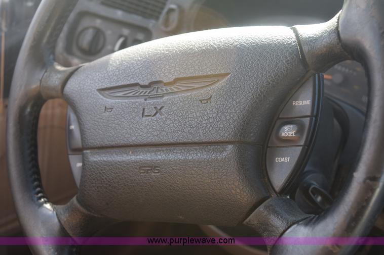 image for item E6055 1997 Ford Thunderbird LX