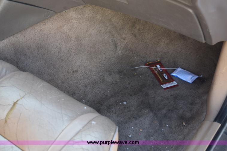 image for item E6055 1997 Ford Thunderbird LX