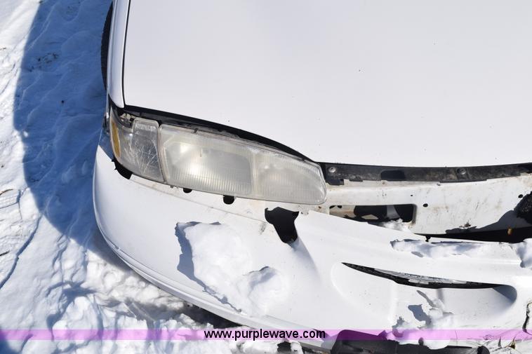 image for item E6055 1997 Ford Thunderbird LX