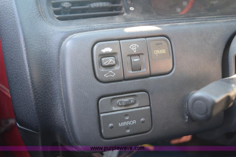 image for item E6056 1995 Honda Civic EX