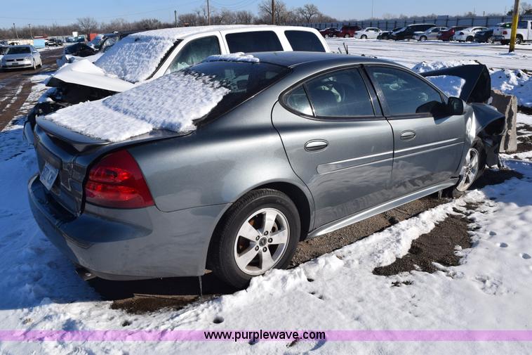 image for item E6057 2005 Pontiac Grand Prix