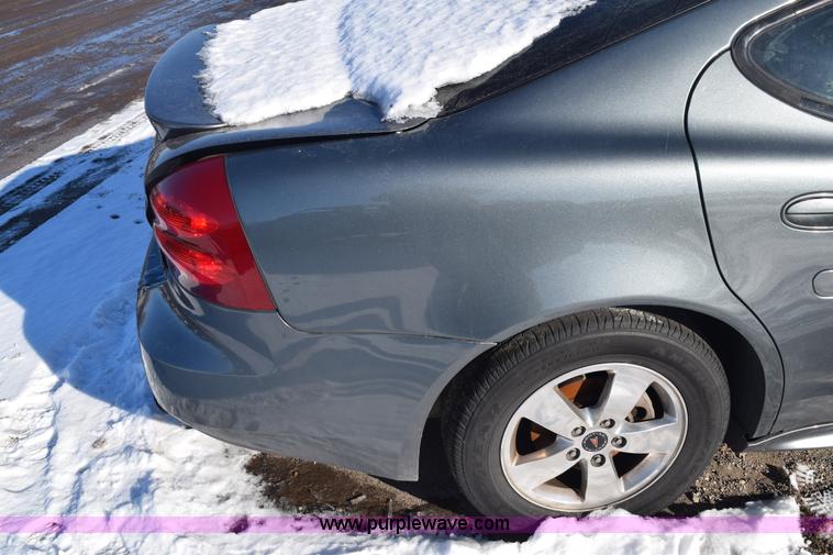 image for item E6057 2005 Pontiac Grand Prix