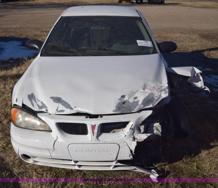 image for item E6081 2004 Pontiac Grand AM SE