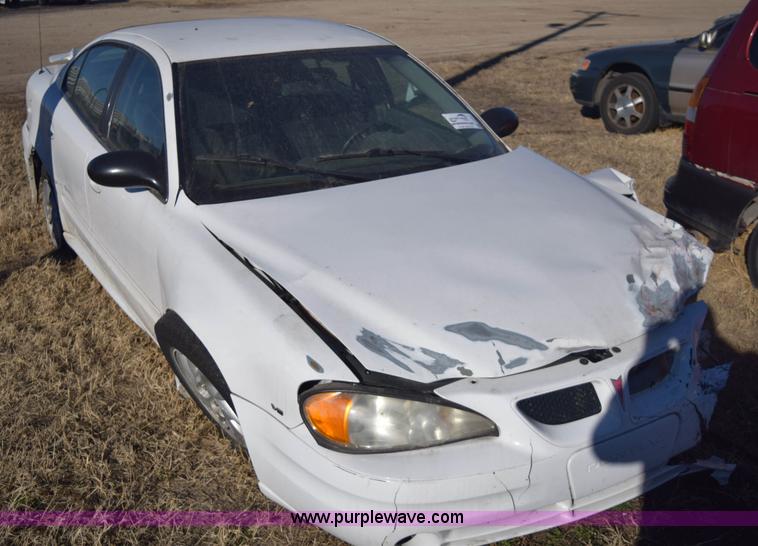 image for item E6081 2004 Pontiac Grand AM SE