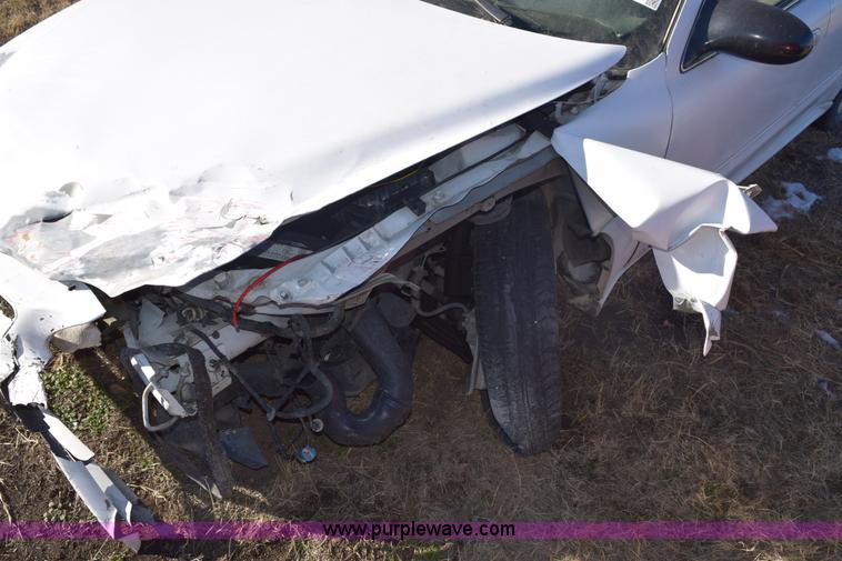 image for item E6081 2004 Pontiac Grand AM SE