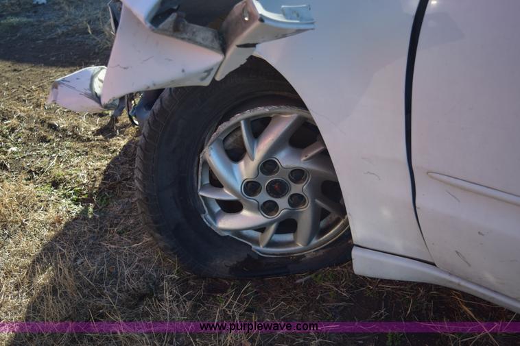 image for item E6081 2004 Pontiac Grand AM SE