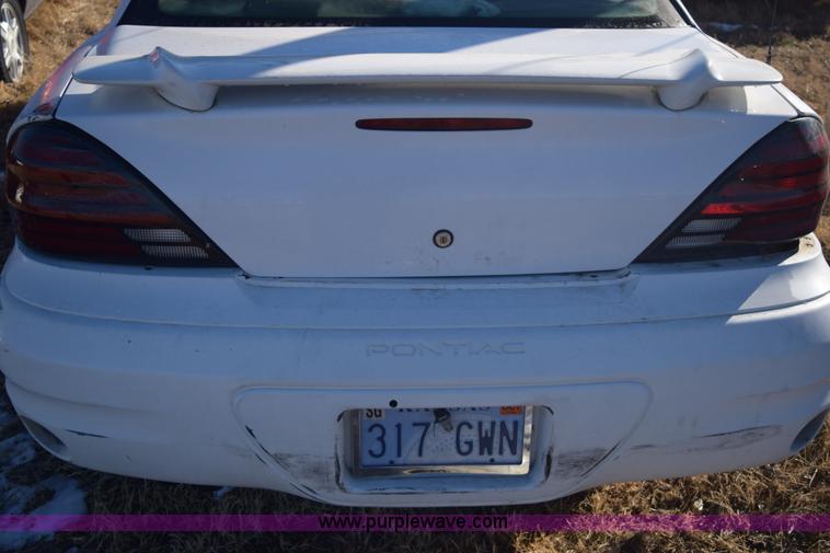 image for item E6081 2004 Pontiac Grand AM SE