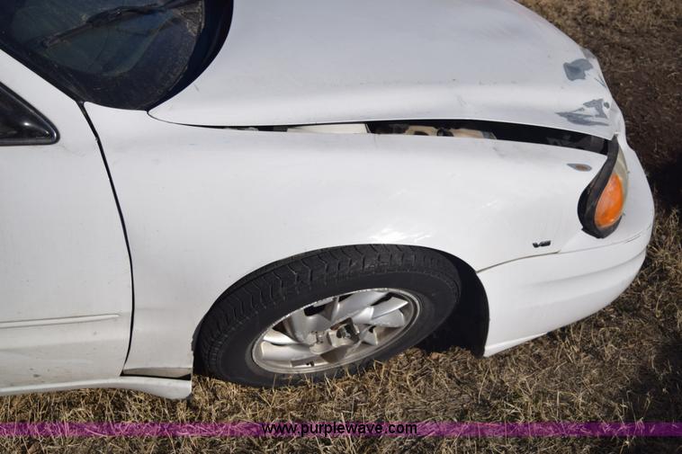 image for item E6081 2004 Pontiac Grand AM SE