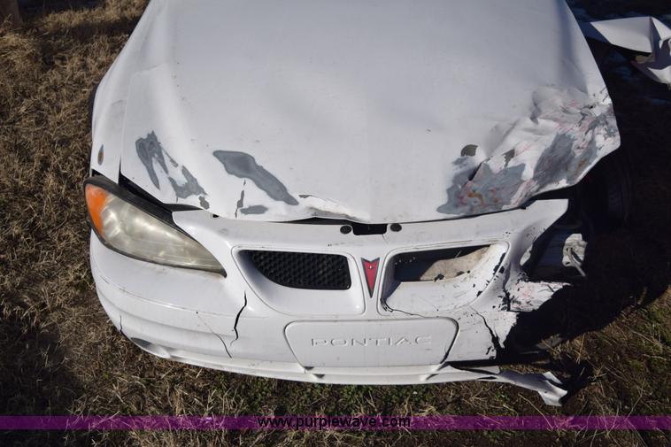 image for item E6081 2004 Pontiac Grand AM SE