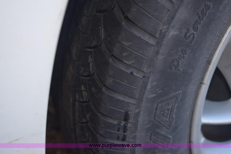 image for item E6081 2004 Pontiac Grand AM SE