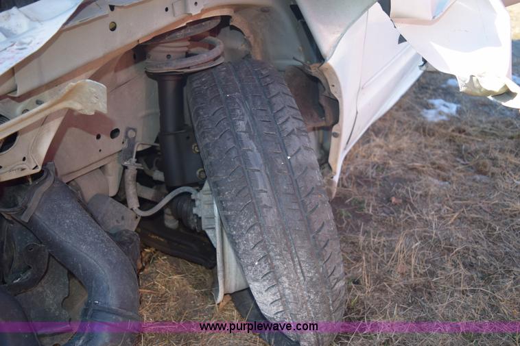 image for item E6081 2004 Pontiac Grand AM SE