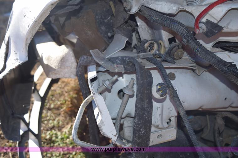 image for item E6081 2004 Pontiac Grand AM SE