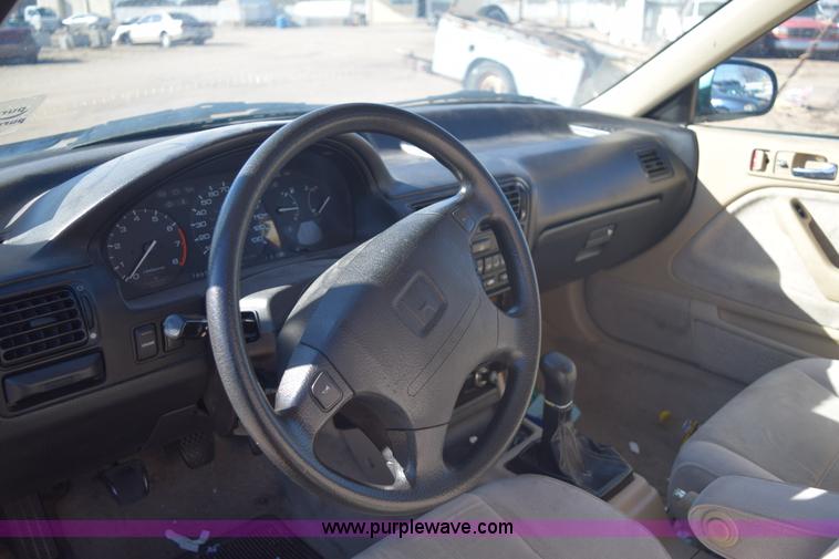 image for item E6085 1992 Honda Accord LX